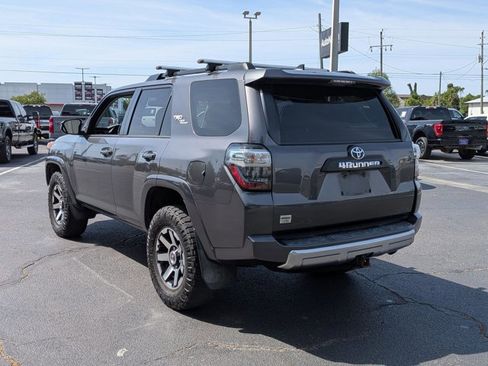 Used 2019 Toyota 4Runner TRD Off-Road image 8