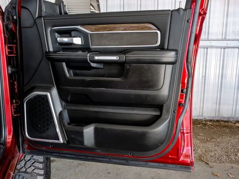 Used 2019 RAM 2500 Laramie image 47
