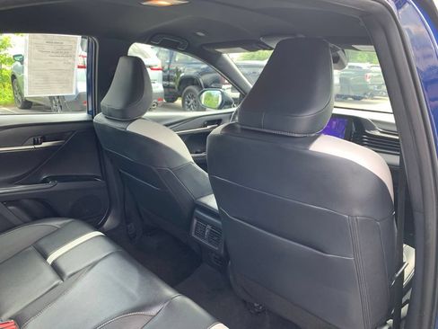 Used 2025 Toyota Camry SE FWD image 25
