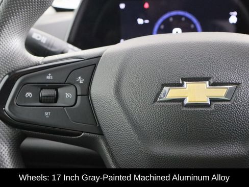 Used 2025 Chevrolet Trax LT FWD image 8