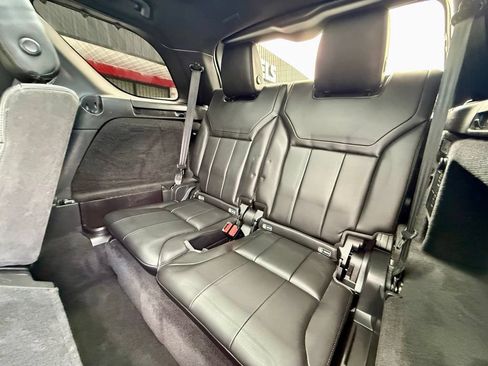 Used 2018 Land Rover Discovery SE AWD/4WD image 42
