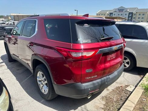 Used 2018 Chevrolet Traverse LT FWD image 4