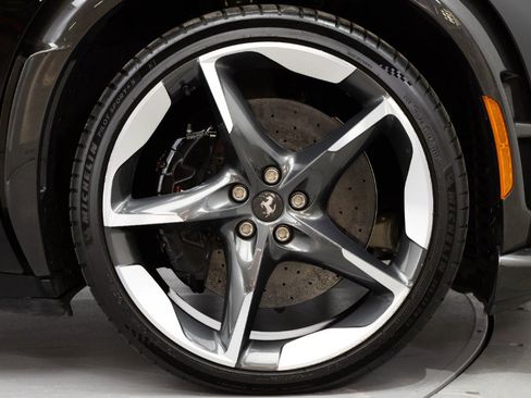 Used 2025 Ferrari Purosangue image 14