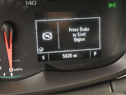 Used 2022 Chevrolet Trax LT w/ LT Convenience Package AWD/4WD image 15