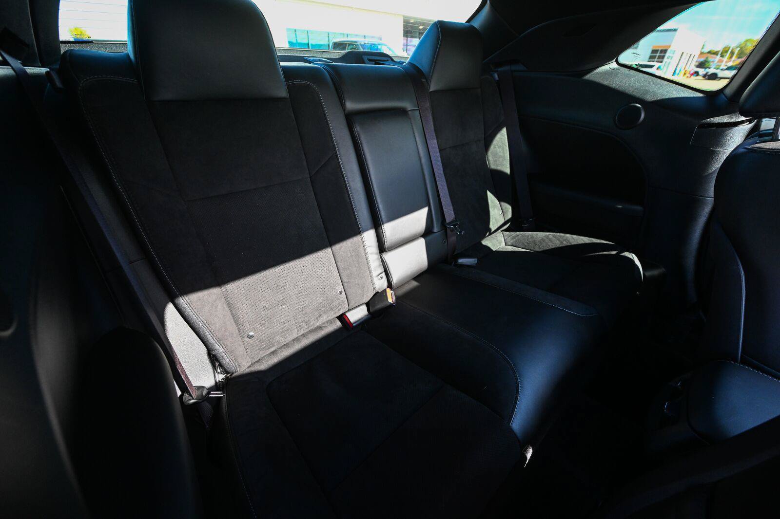 Used 2022 Dodge Challenger R/T Scat Pack RWD image 26