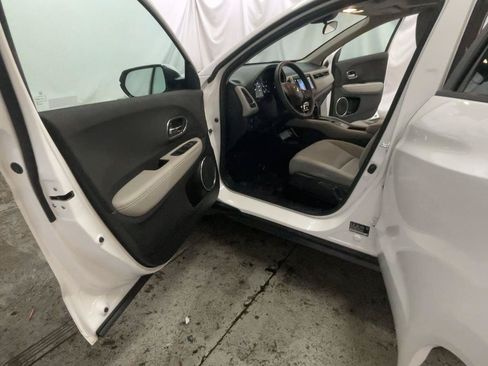 Used 2022 Honda HR-V EX image 27