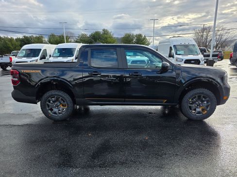 New 2026 Ford Maverick Tremor image 6