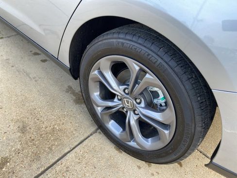 Used 2024 Honda Accord EX image 30