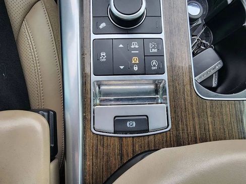 Used 2017 Land Rover Range Rover Sport HSE image 27
