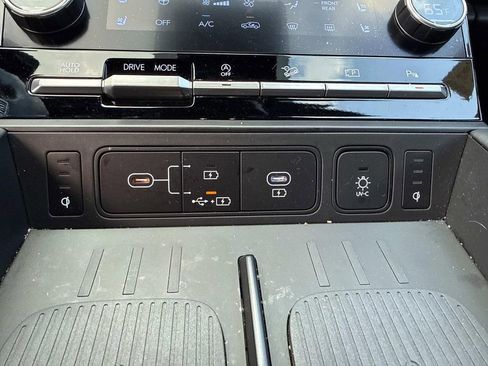 Used 2025 Hyundai Santa Fe Calligraphy FWD image 33