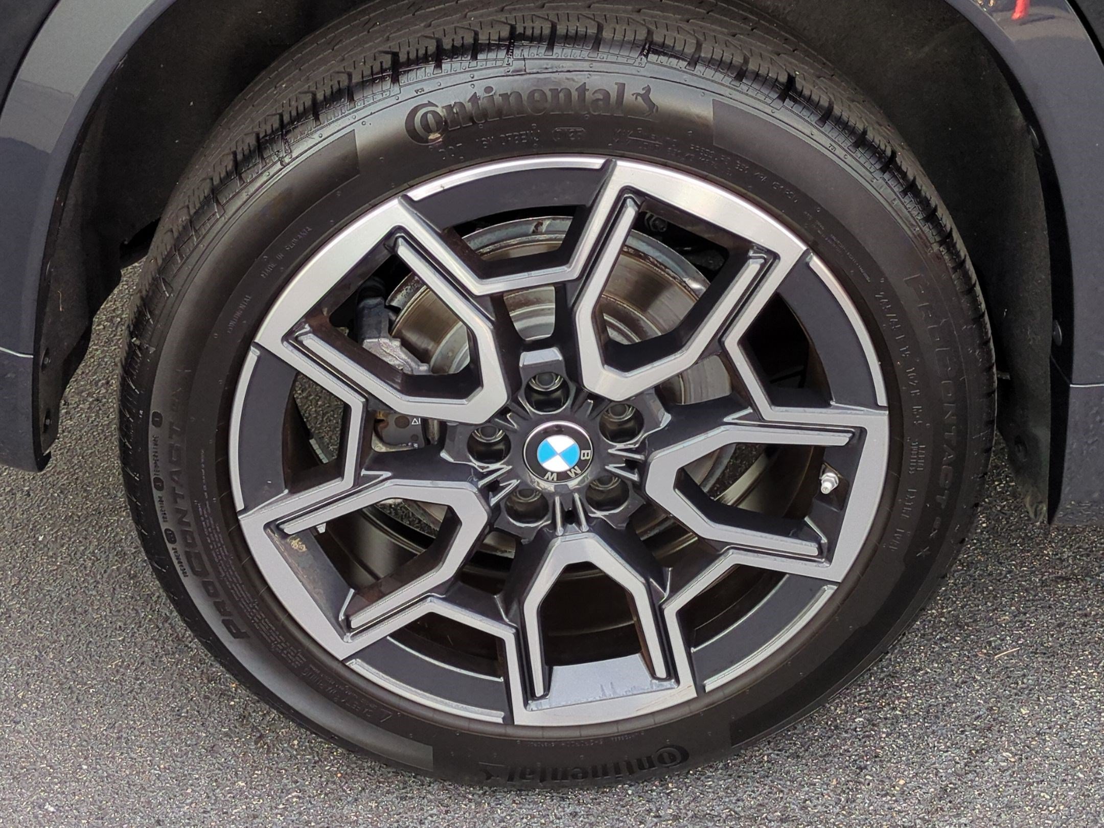 Certified 2025 BMW X1 xDrive28i w/ Premium Package AWD/4WD image 12