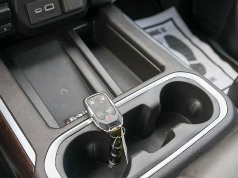 Used 2020 GMC Sierra 1500 SLT w/ SLT Premium Package image 26