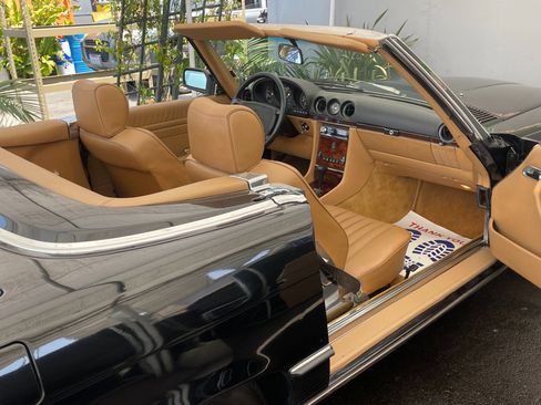 Used 1986 Mercedes-Benz 560 SL image 27