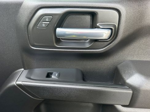 Certified 2025 Chevrolet Silverado 1500 Custom image 21