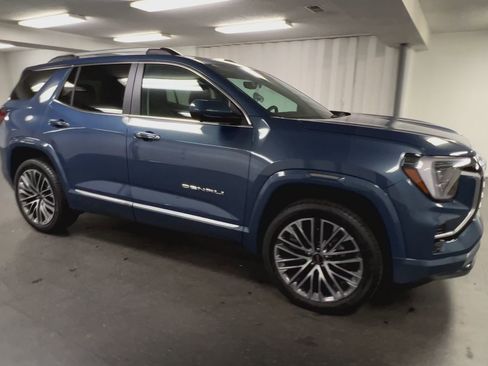 Certified 2026 GMC Terrain Denali image 37
