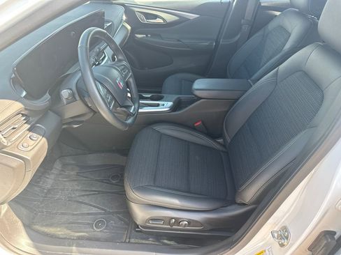 Certified 2024 Buick Envista Preferred w/ Convenience I Package FWD image 9