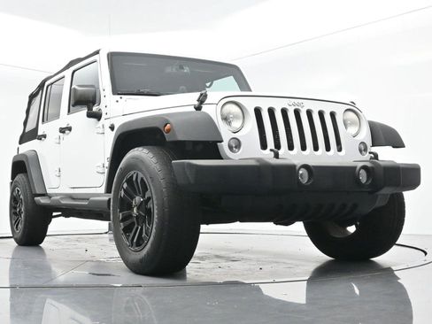 Used 2015 Jeep Wrangler Unlimited Sport w/ Quick Order Package 24S AWD/4WD image 42