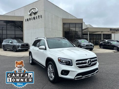 Used 2021 Mercedes-Benz GLB 250 4MATIC image 1