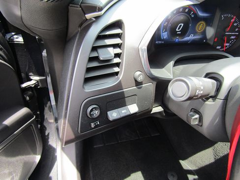 Used 2018 Chevrolet Corvette Grand Sport RWD image 15