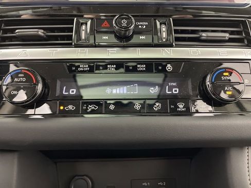 New 2026 Nissan Pathfinder SL w/ SL Premium Package AWD/4WD image 27
