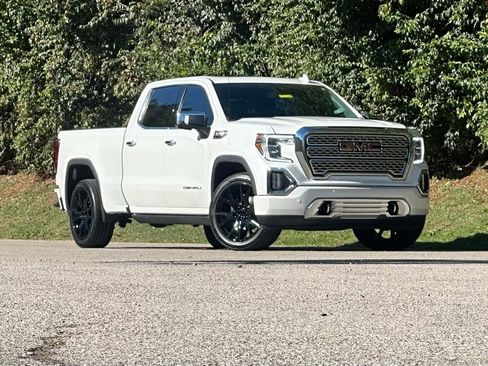 Used 2021 GMC Sierra 1500 Denali w/ Driver Alert Package II AWD/4WD image 2
