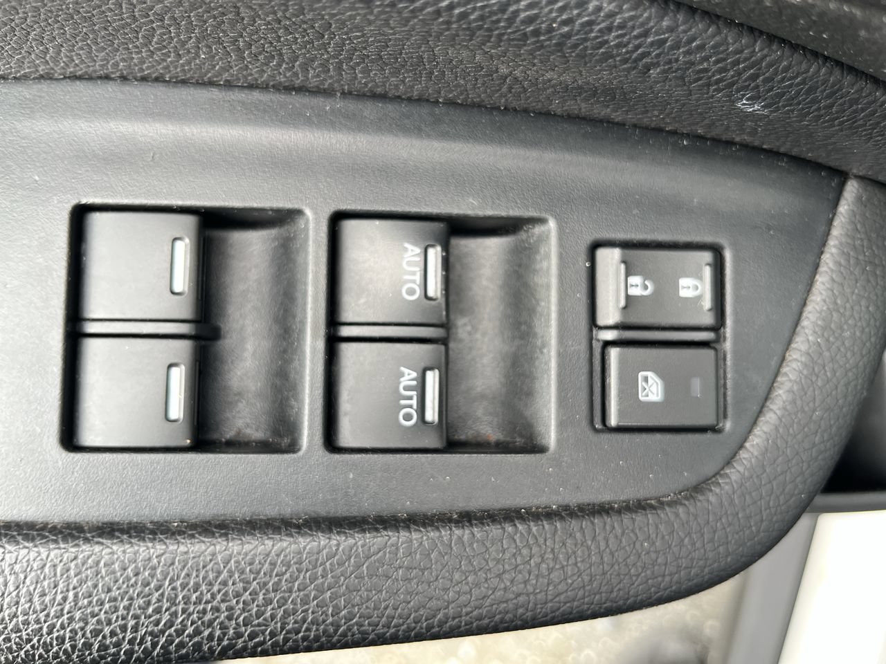 Used 2022 Honda Pilot Special Edition image 3