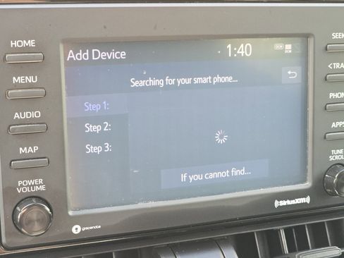 Used 2020 Toyota RAV4 LE FWD image 5