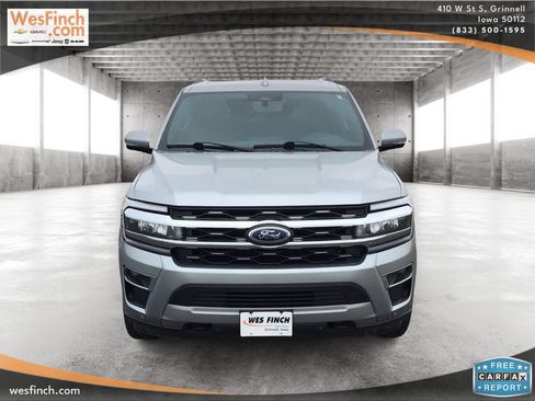 Used 2022 Ford Expedition Max Limited AWD/4WD image 2