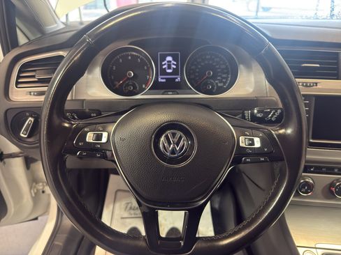 Used 2017 Volkswagen Golf Wolfsburg Edition image 16