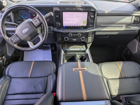 Used 2024 Ford F250 Platinum image 16