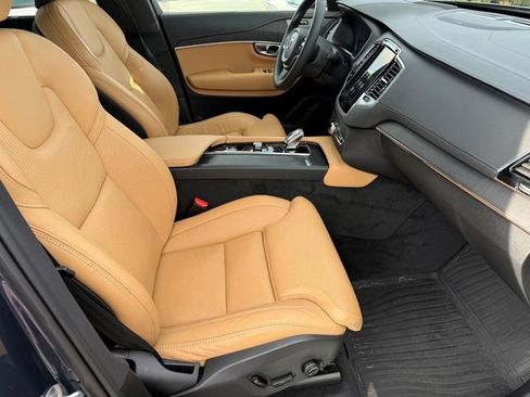 Certified 2024 Volvo XC90 B6 Ultimate w/ Protection Package Premier image 13