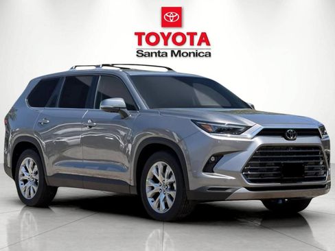 New 2026 Toyota Grand Highlander AWD Hybrid image 1