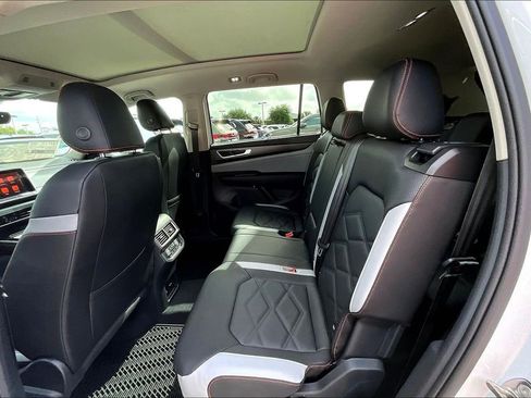 New 2026 Volkswagen Atlas Peak Edition AWD/4WD image 17