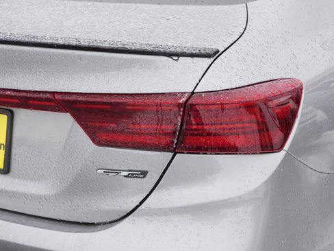 Certified 2024 Kia Forte GT-Line image 17