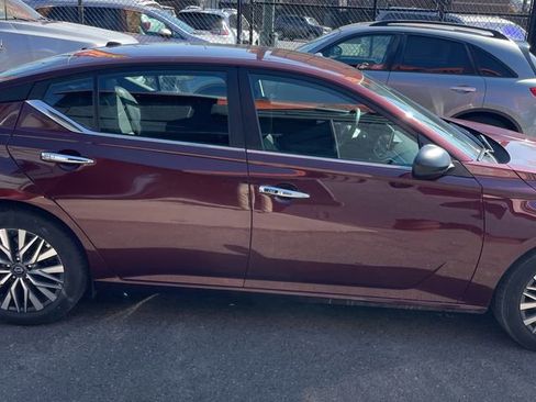 Used 2025 Nissan Altima 2.5 SV image 20