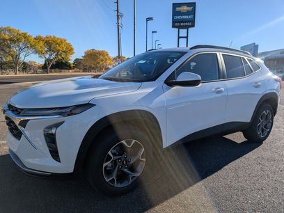 New 2026 Chevrolet Trax LT w/ Driver Confidence Package