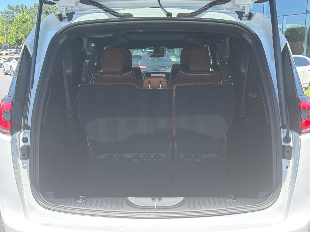 Used 2026 Chrysler Pacifica Pinnacle FWD image 20