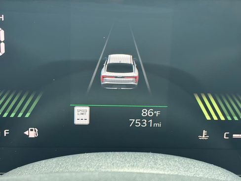 Used 2025 Kia K4 FWD image 31