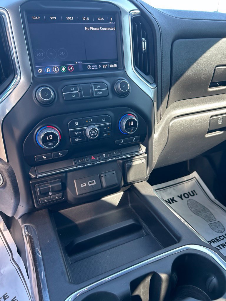 Used 2021 Chevrolet Silverado 1500 RST w/ LPO, Blackout Package AWD/4WD image 11