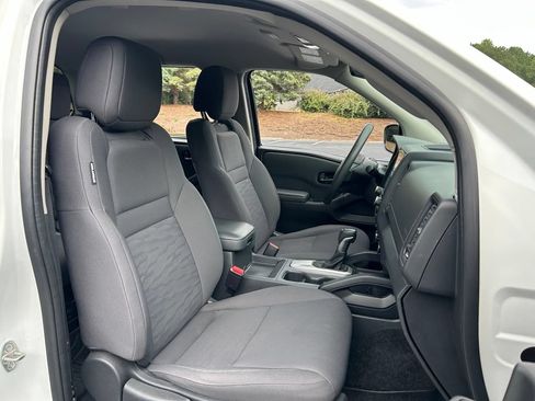 Used 2022 Nissan Frontier S w/ Technology Package RWD image 48