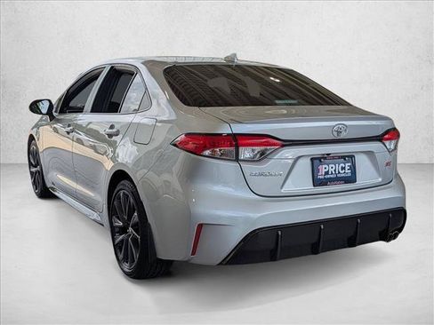 Used 2024 Toyota Corolla SE FWD image 8