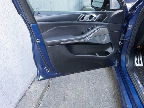 Used 2021 BMW X5 M50i w/ Executive Package image 14