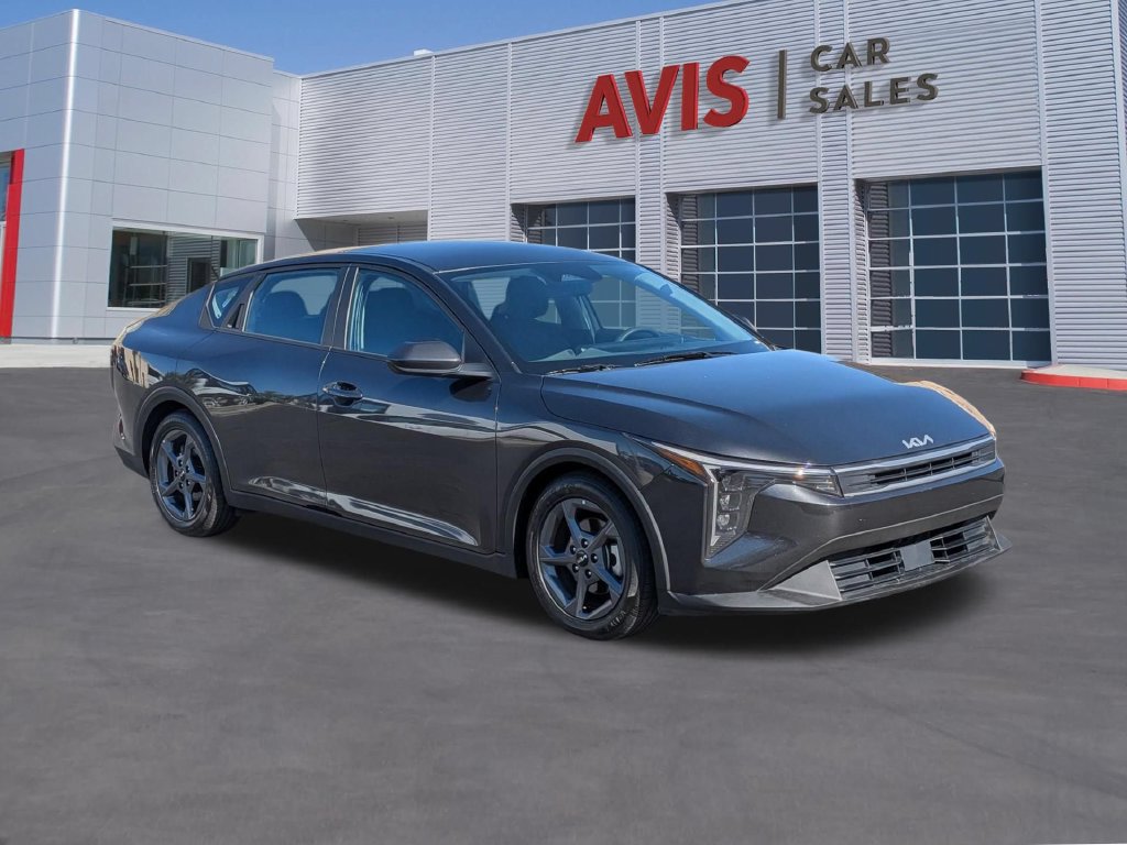 Used 2025 Kia K4 FWD image 3