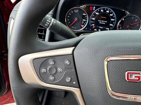 Used 2024 GMC Terrain Denali w/ Denali Premium Package AWD/4WD image 29
