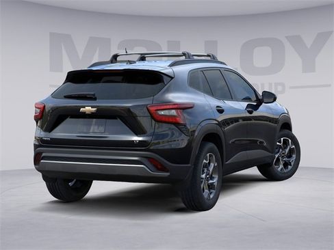 New 2026 Chevrolet Trax LT image 4
