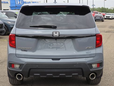 Used 2024 Honda Passport EX-L image 12