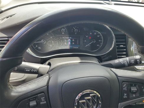 Used 2022 Buick Encore Preferred w/ Safety Package image 4