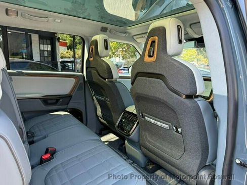 Used 2026 Rivian R1S Premium Tri AWD/4WD image 20