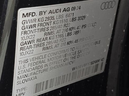 Used 2025 Audi Q8 Premium Plus image 37