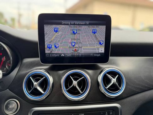 Used 2019 Mercedes-Benz GLA 250 image 39